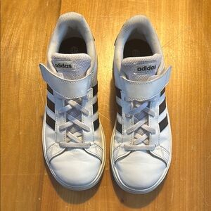 Adidas Kids size 3 White and Black Sneakers